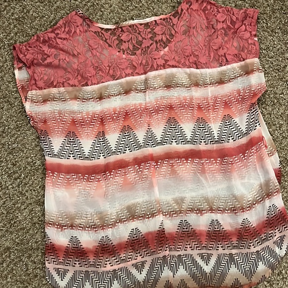 T shirt - Picture 3 of 4